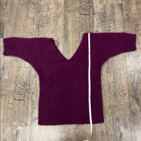 Armani Exchange 90% Angora Rabbit V-Neck Sweater in Deep Purple – Size M - Picture 5 of 7